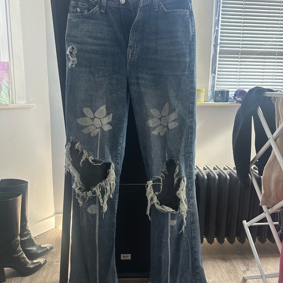 Distressed Floral Blue Jeans - Picture 1 of 2